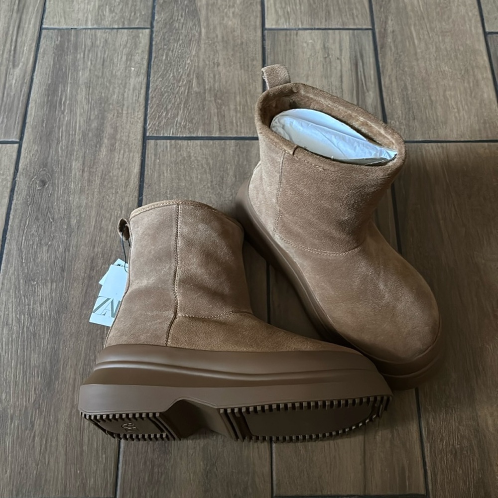 Zara Suede Platform Boot size 37
